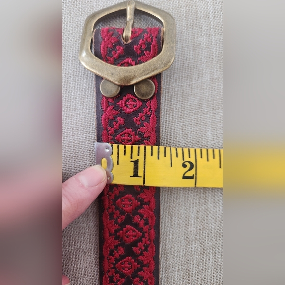 Lucky Brand Leather Belt, with embroidered detail. Red and Black. - Picture 6 of 8